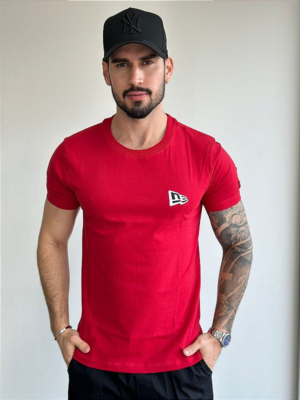 Camiseta New Era Basic Vermelha