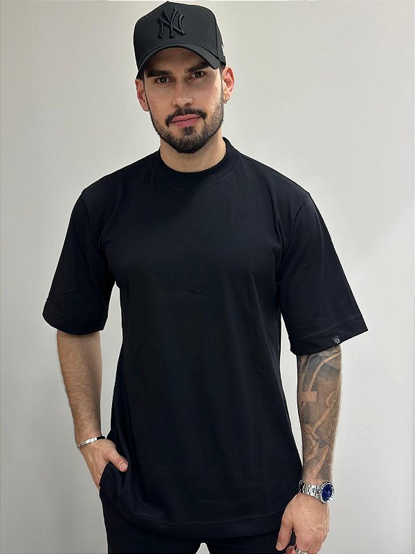 Camiseta FB Exclusive Over Basic Preta