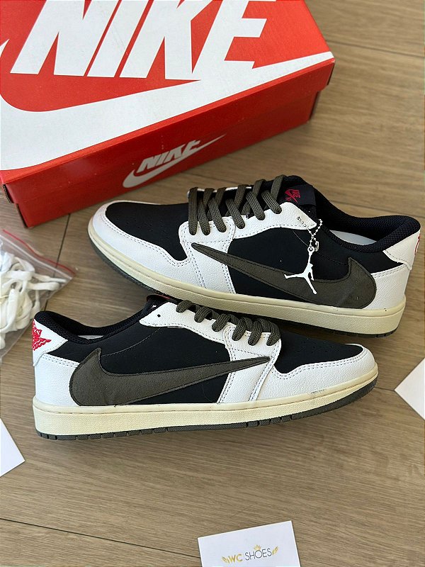 COLLAB TRAVIS SCOTT BRANCO/ VERDE