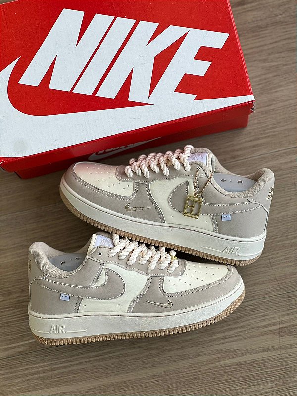 AIR FORCE 1 NUDE