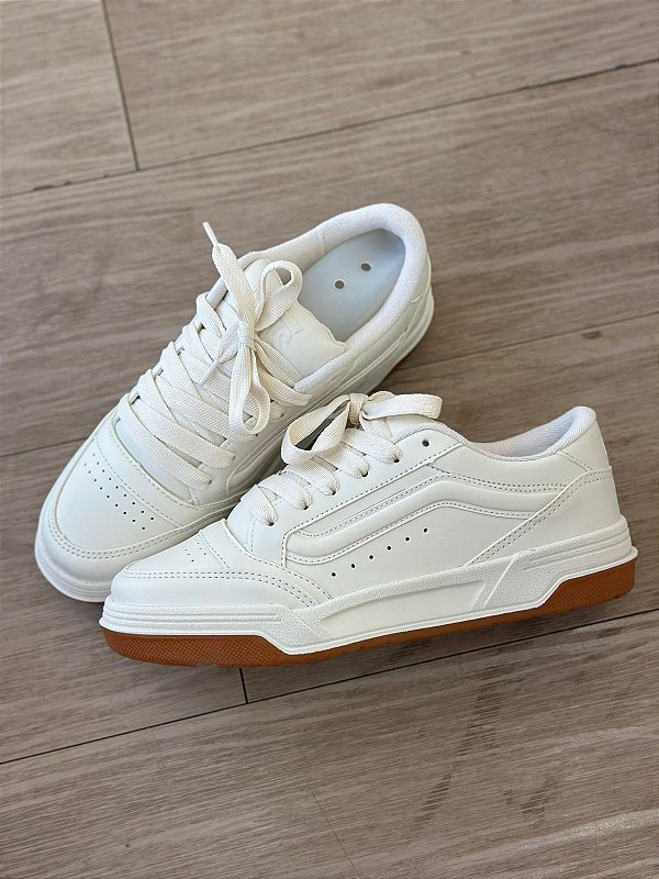 VNS SKATE OFF WHITE