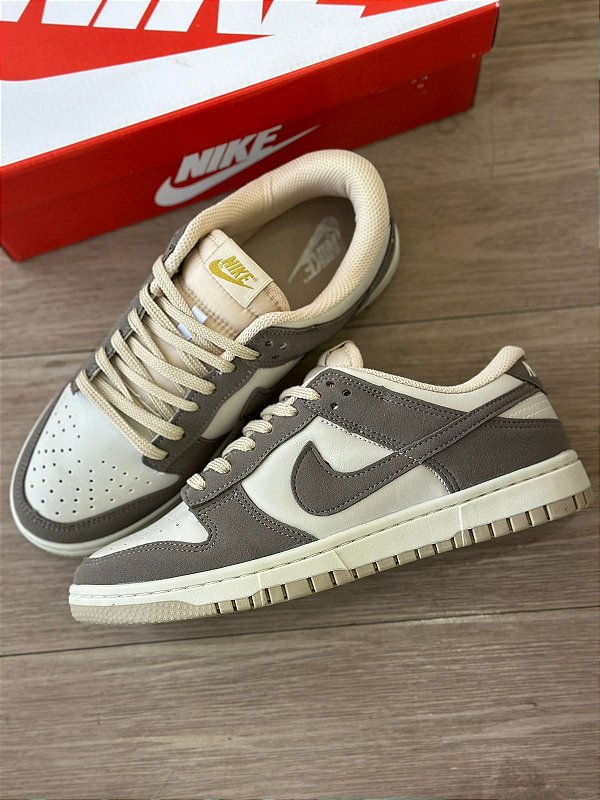 DUNK LOW SB PALHA