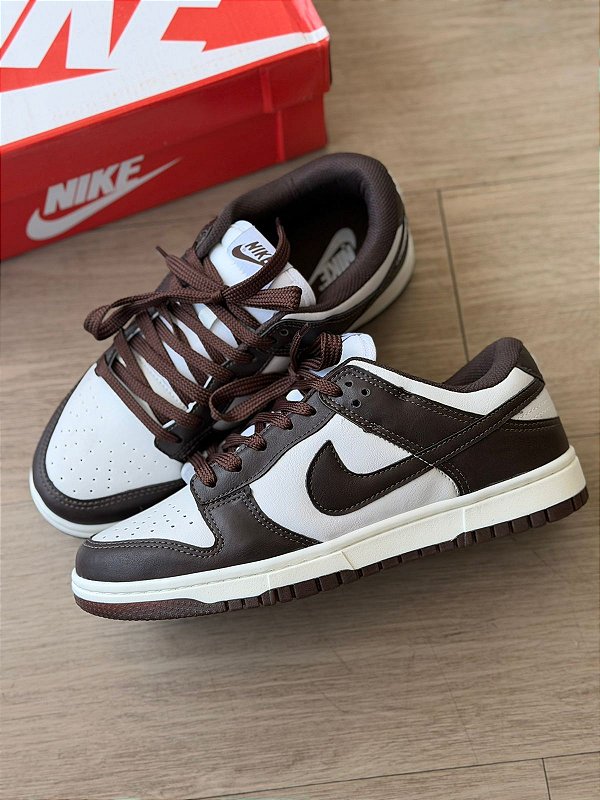 DUNK LOW SB CHOCOLATE