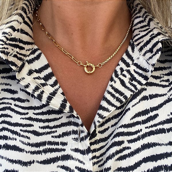 CL369 - Gargantilha de Correntes Cartier e Mini Veneziana