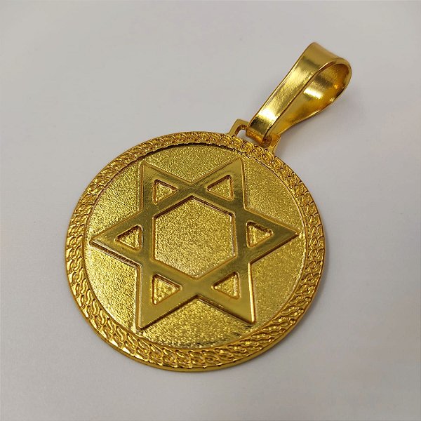 PINGENTE GRANDE ESTRELA DE DAVI BANHADO A OURO 18K