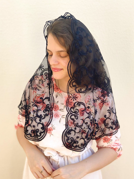Pré Venda - Mantilha Oval Preta Nossa Senhora
