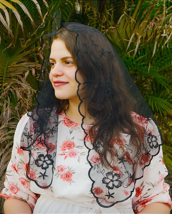 Mantilha Floral Preta