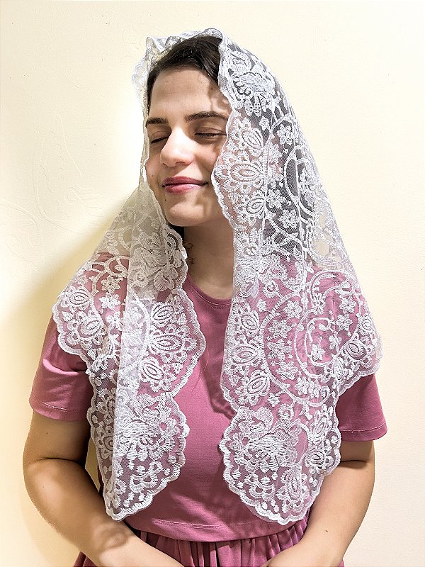 Mantilha Bordada Pétala de Rosas Branca