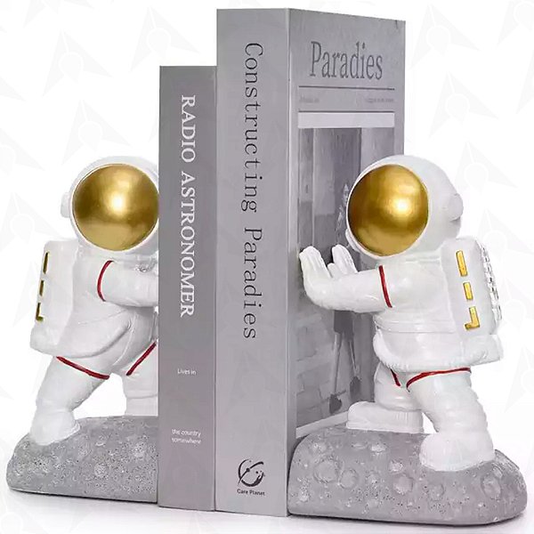 Escultura Decorativa Astronauta Aparador de Livros II