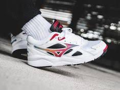 mizuno hype