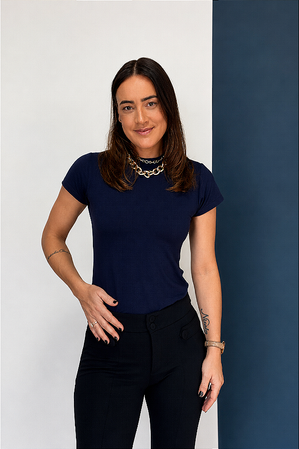 Blusa básica de viscose baby look