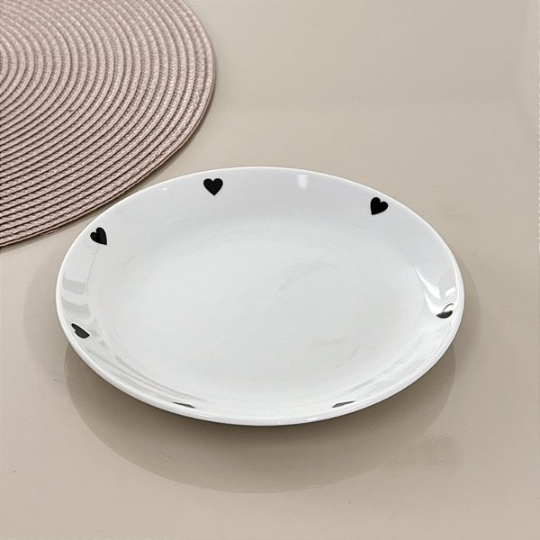 PRATO SOBREMESA PORCELANA CORAÇÕES PRETO