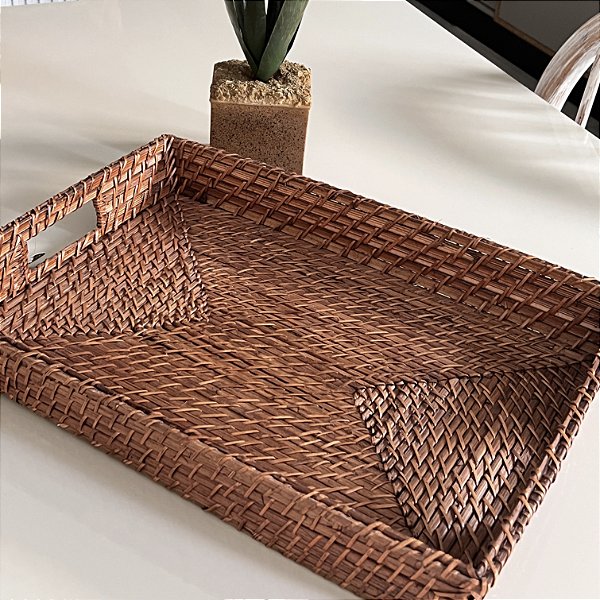 BANDEJA EM BAMBU E RATTAN 49CM