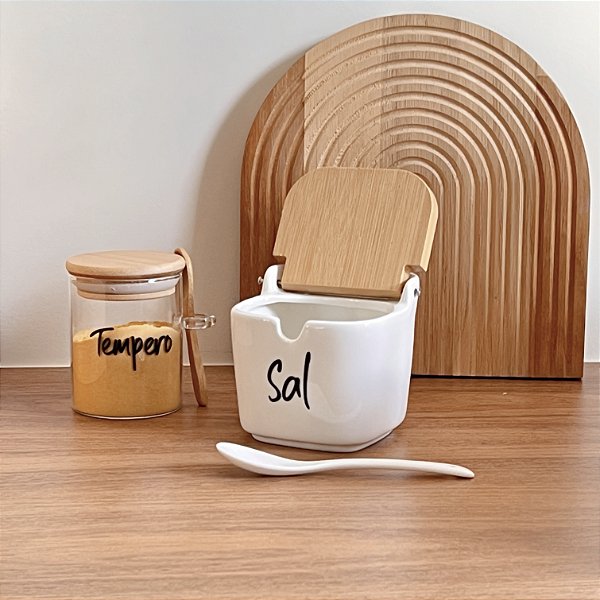 SALEIRO PERSONALIZADO COM TAMPA E COLHER DE BAMBU SAL