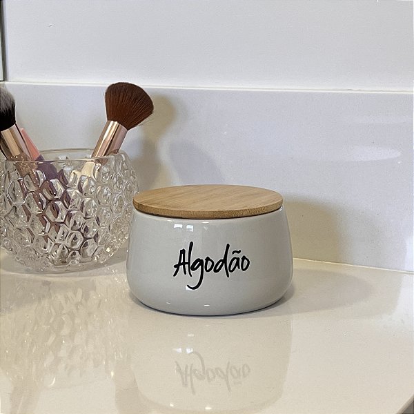POTE DE CERÂMICA VERDE COM TAMPA DE BAMBU ALGODÃO