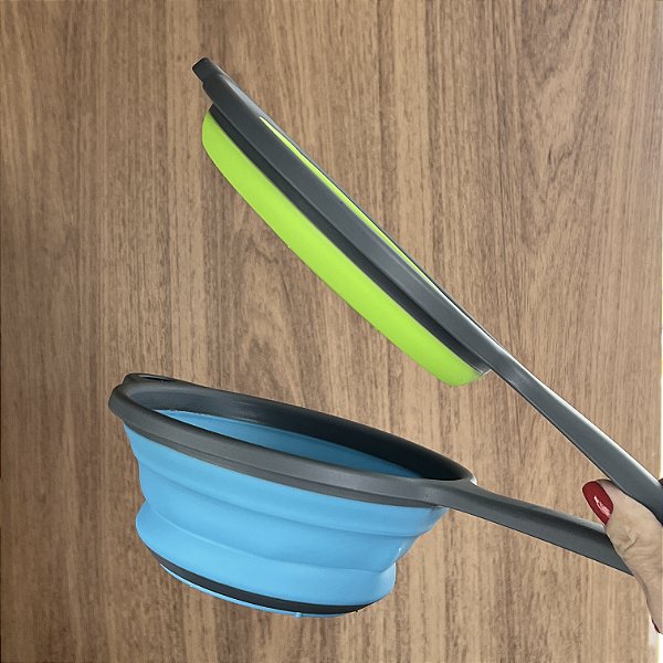 DOIS ESCORREDOR PARA ALIMENTOS RETRÀTIL 18CM PRÁTICA