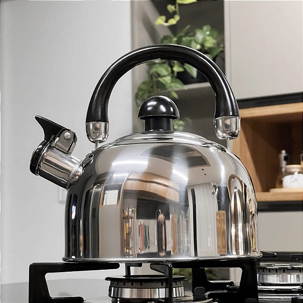 CHALEIRA COM APITO E ALÇA MÓVEL DE INOX 2L