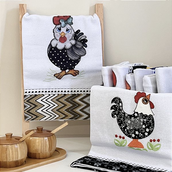 KIT 2 PANOS DE PRATO PATCHWORK GALO E GALINHA