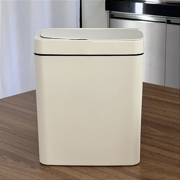 LIXEIRA RETANGULAR AUTOMÁTICA BRANCA 14L