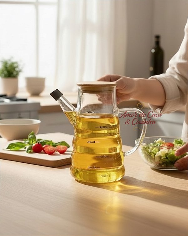 GALHETEIRO COM TAMPA DE BAMBU E SILICONE NO BICO COLMEIA 600ML VIDRO BOROSSILICATO WOLFF