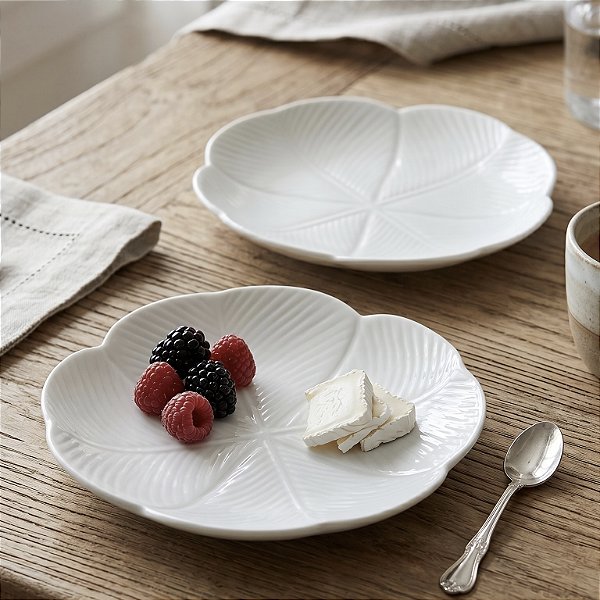 KIT 2 PRATOS DE CERÂMICA BANANA LEAF BRANCO 16CM