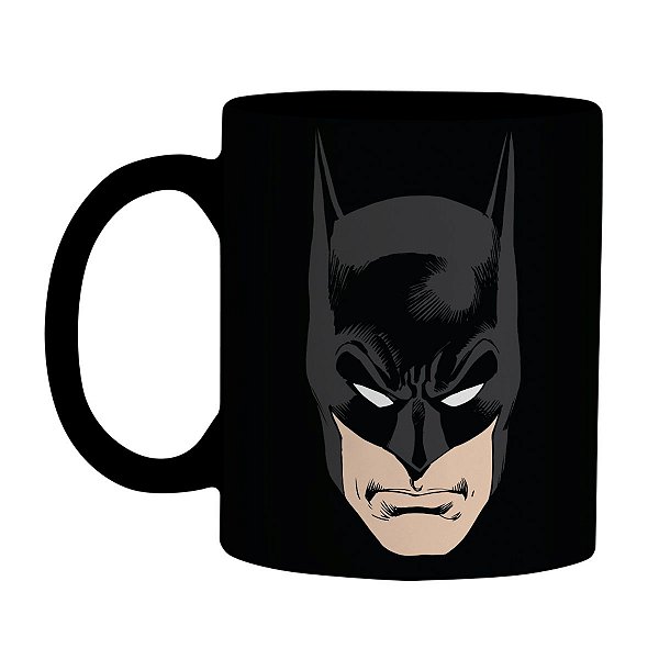 CANECA PORCELANA BATMAN FACE PRETO - A loja física Amor de Casa & Cozinha  foi criada em 2016, por mãe e filha apaixonadas por organização e decoração  sempre em busca