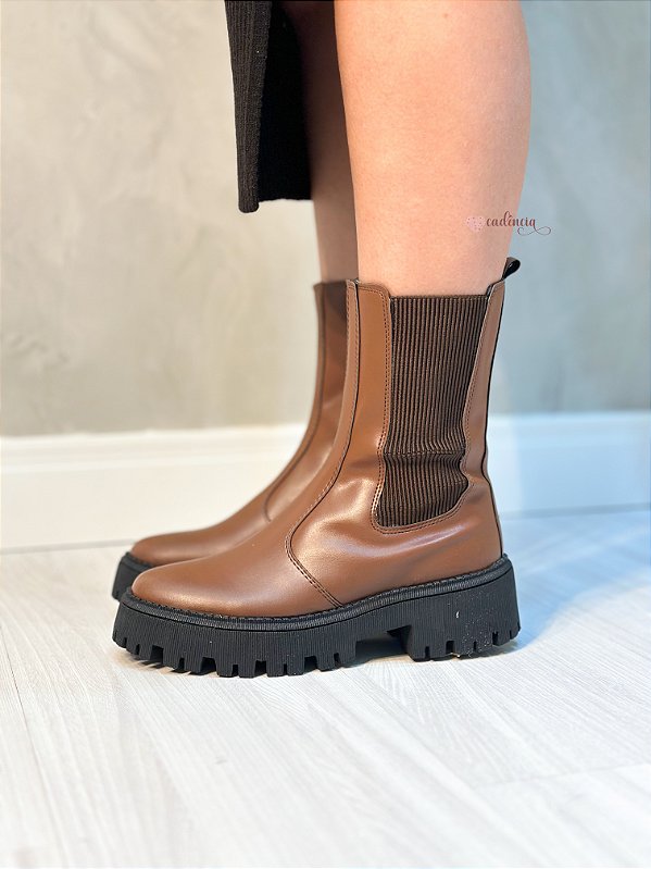 Coturno Feminino Sarah chocolate