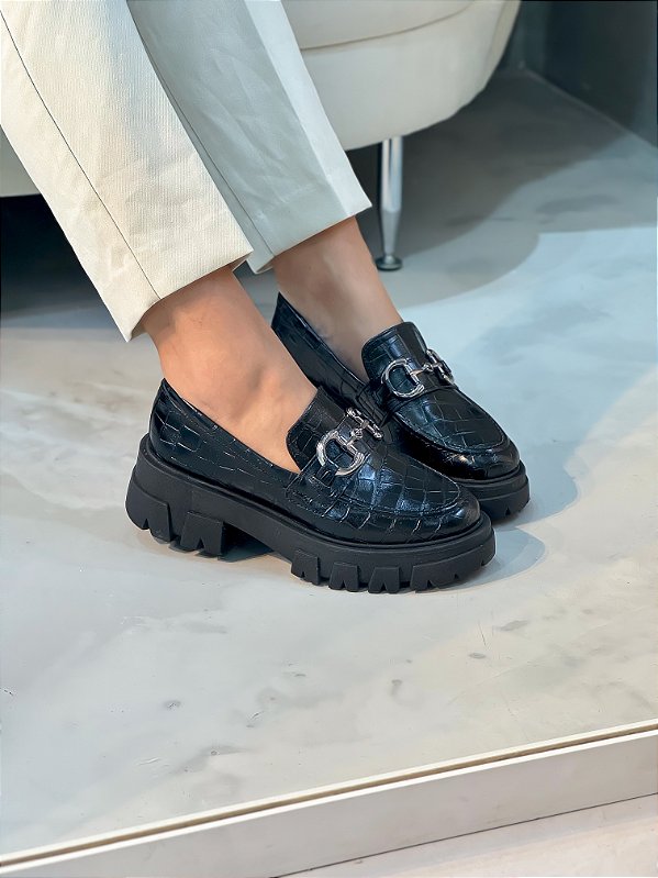 Mocassim feminino tratorado Beca preto croco