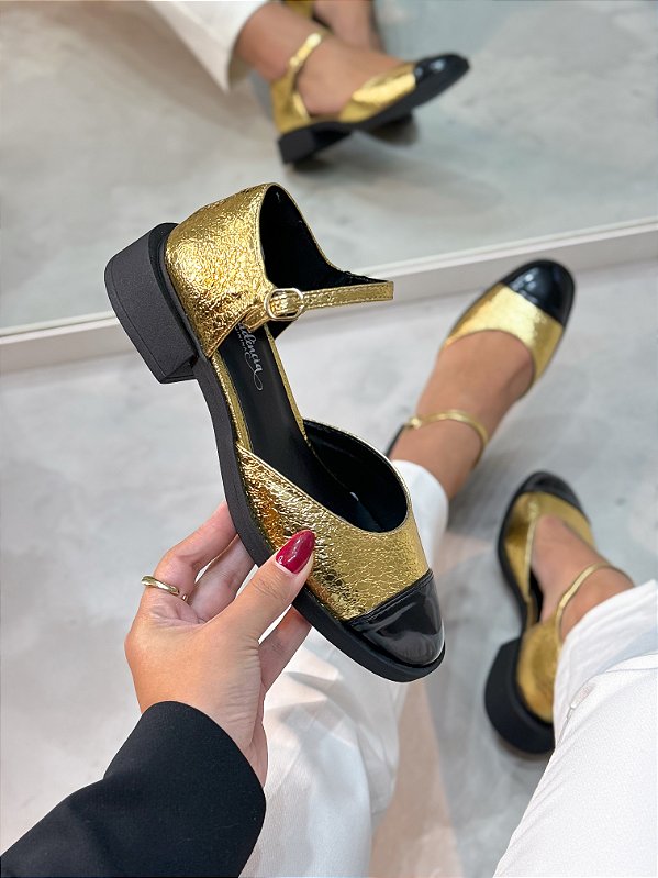 Sapato Boneca Samanta Dourado/Preto