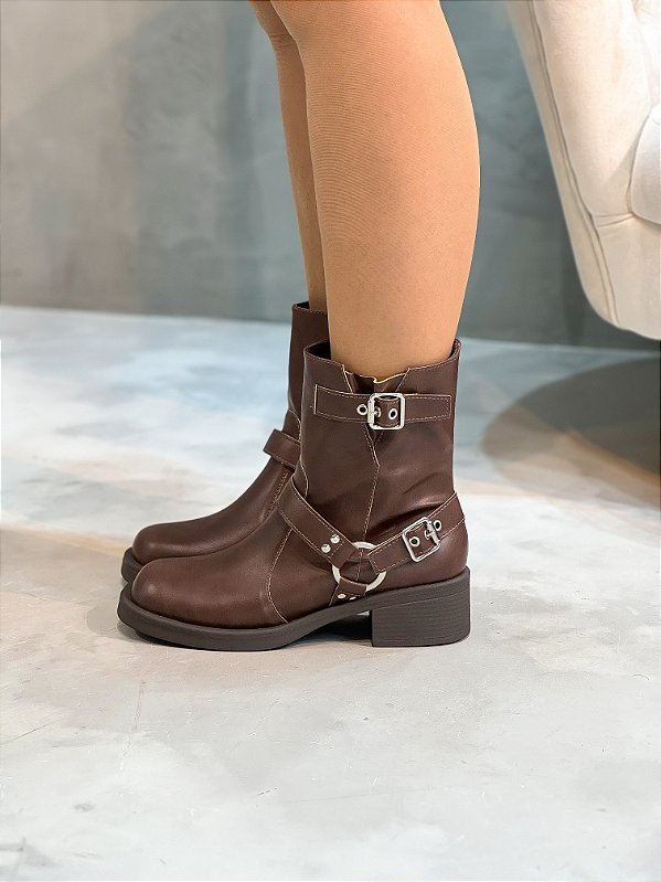 Coturno Feminino Emili Biker Cacau