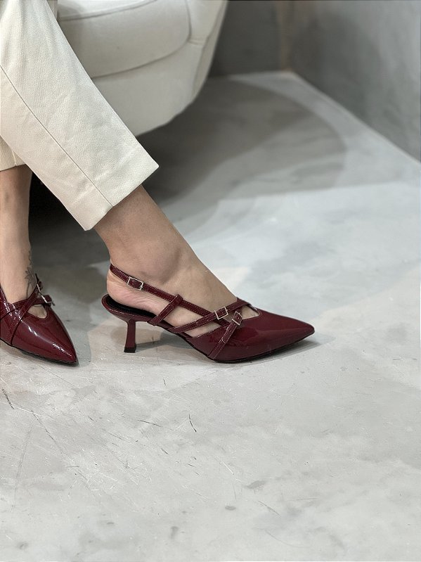 Scarpin Feminino Sasha Cherry Salto baixo