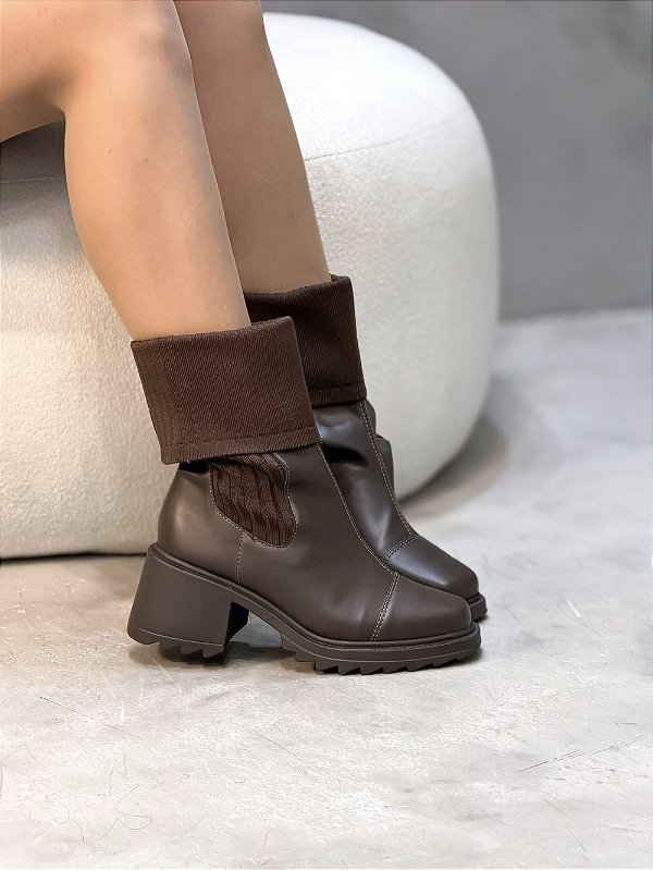 Bota Feminina Sofy Meia Marrom