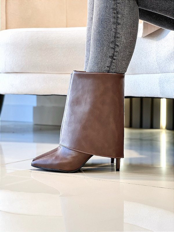 Bota Feminina Samira Marrom Cacau