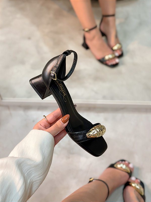 Sandália Feminina Lavínia Preta em Couro legítimo