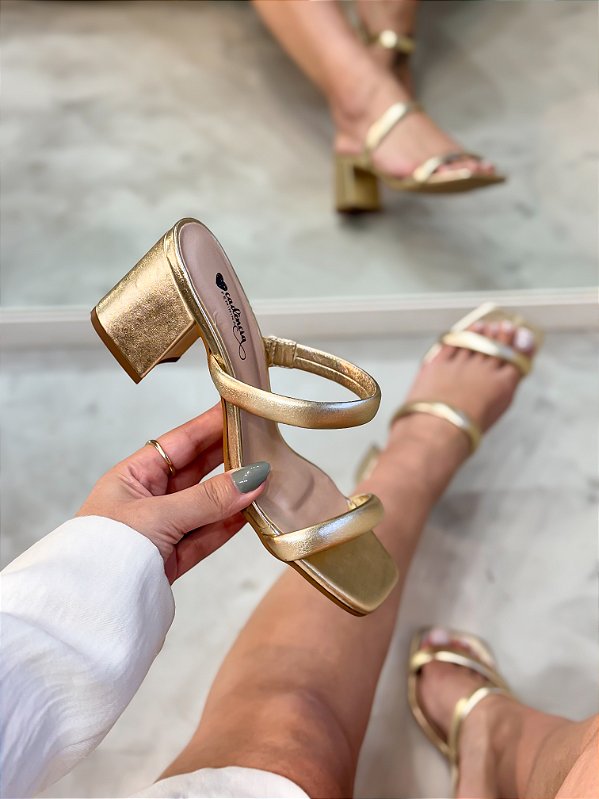 Tamanco Feminino Milla Ouro Light em couro