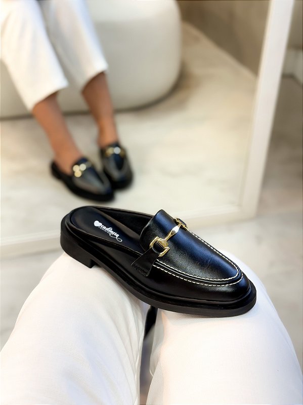 Mule Feminino Gabi Preto em Couro legítimo