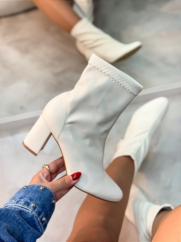 Bota Feminina Meire em Strech Off-white