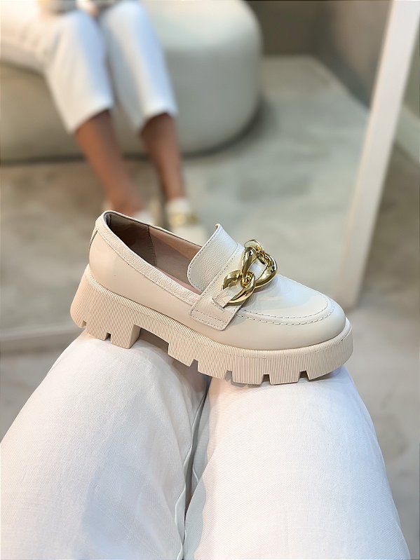 Mocassim Feminino Eloa Off-white em Couro legítimo