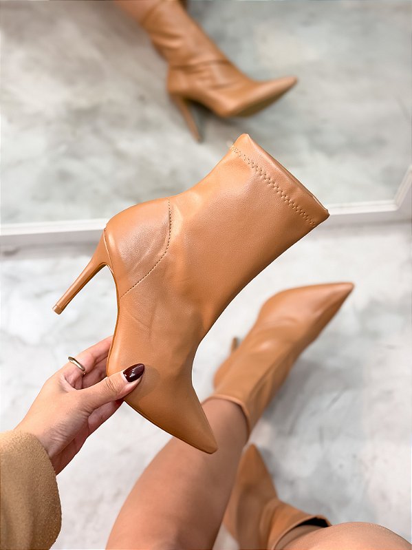 Bota Feminina Giulia Camel Salto fino
