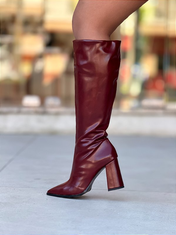Bota Feminina Laís Vinho Cano Alto