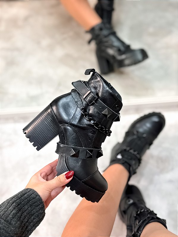 Bota Feminina Lorena 2 em 1 Preta em Couro legítimo