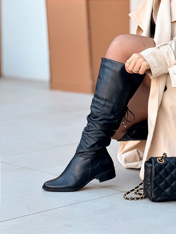 Bota Slouch Montaria Califa Preta em Couro