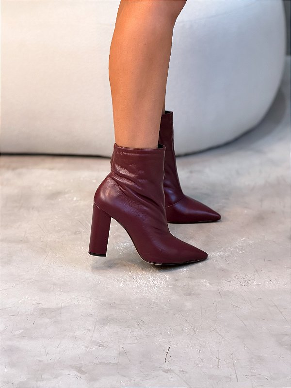 Bota Feminina Perla Vinho Salto Bloco