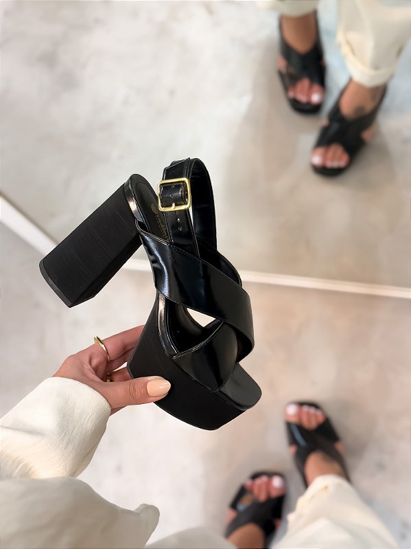 Sandalia Plataforma Andressa Preta