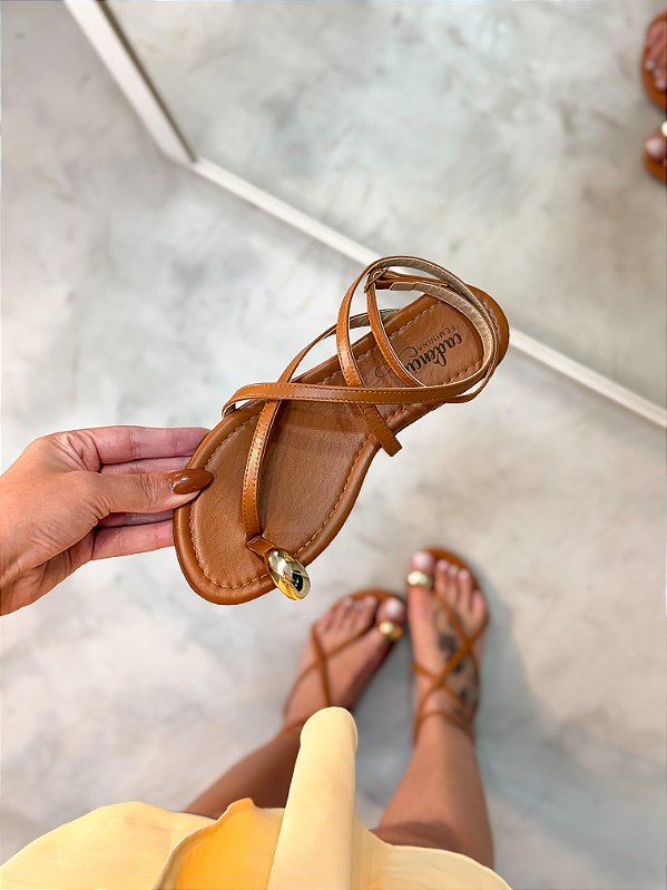 Rasteira Feminina Yasmin Camel em Couro legítimo