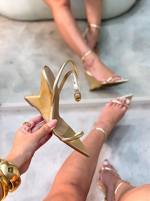 Sandália Anabela Ravena Ouro Light