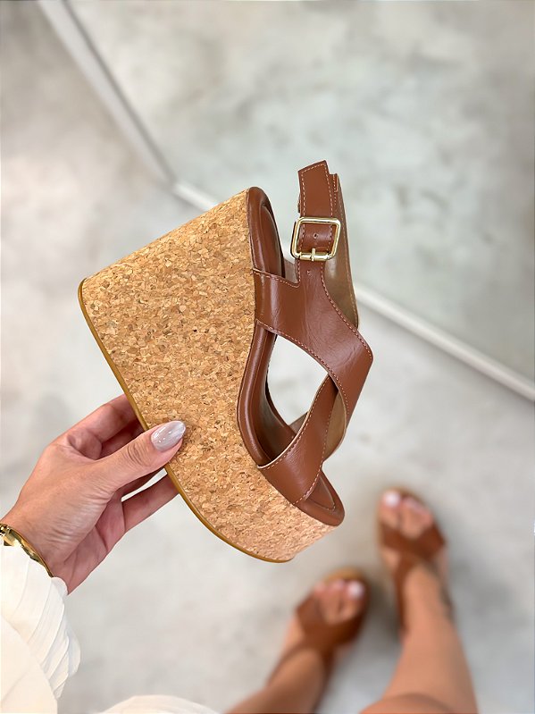 Sandália Anabela Feminina Martina Camel