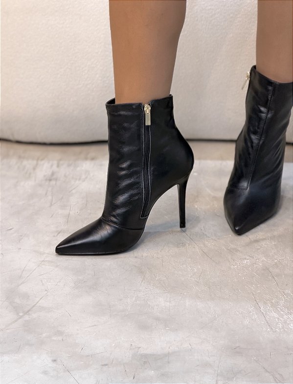 Bota Feminina Perla Preta Salto Fino