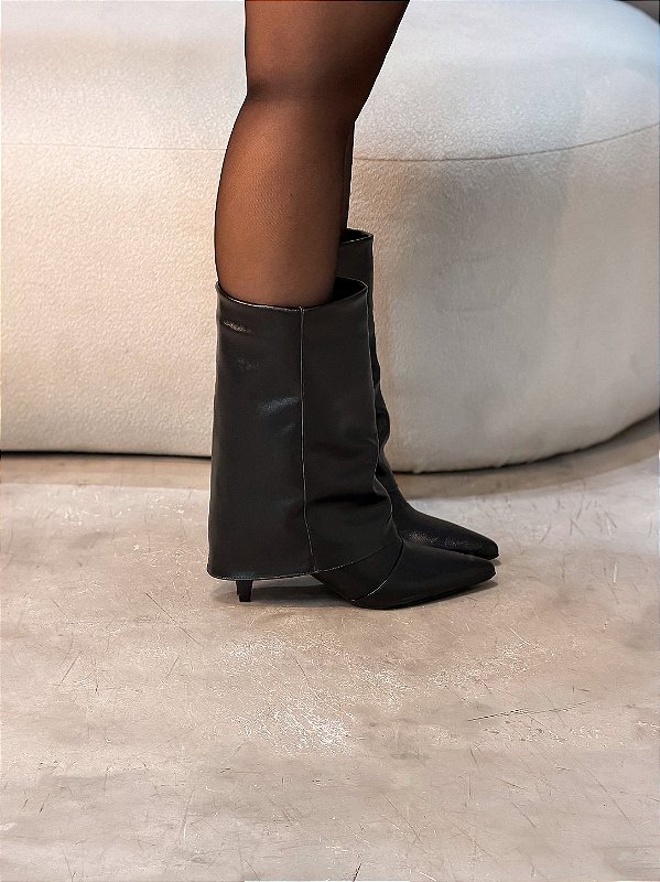 Bota Feminina Capa Marina Preta