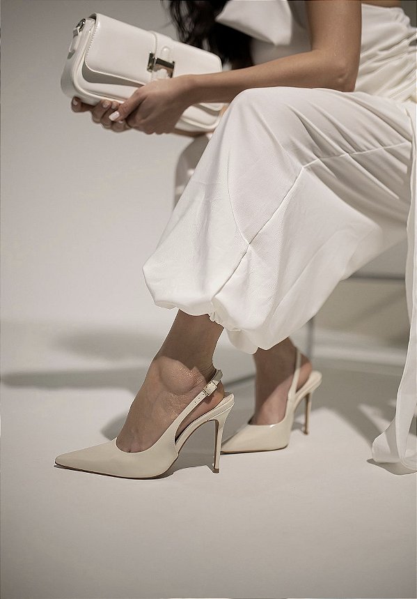 Slingback Feminino Sté Off-white Salto Fino